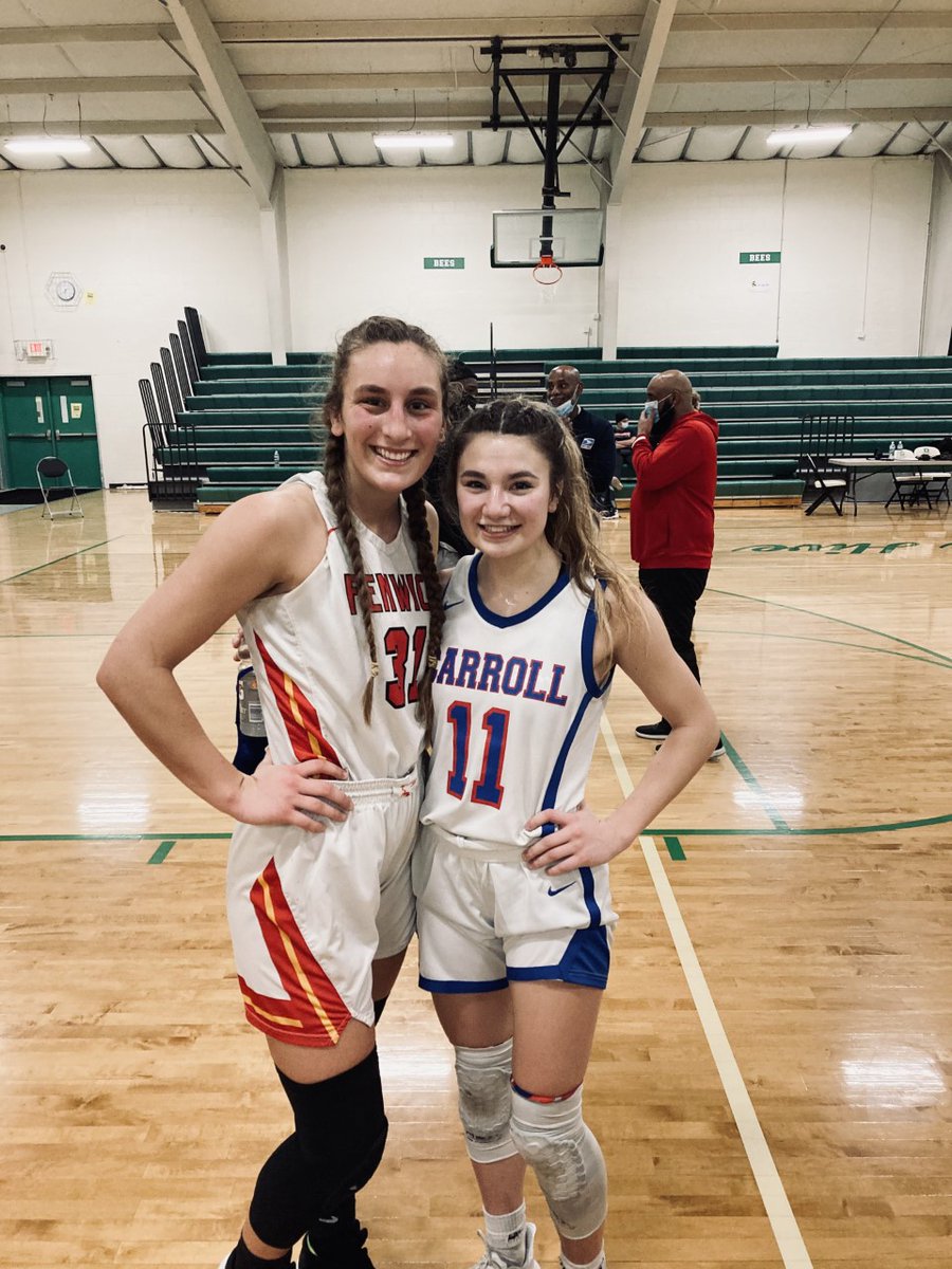 ColleenAdams53's tweet photo. So grateful to have been invited to play one more game in my Fenwick uniform along side @avalickliter<3 Thank you @JDabbs86 for everything you have done for me these last couple years! I really appreciate your support! #DaytonSeniorAllStarClassic https://t.co/hL0GFFlaB2