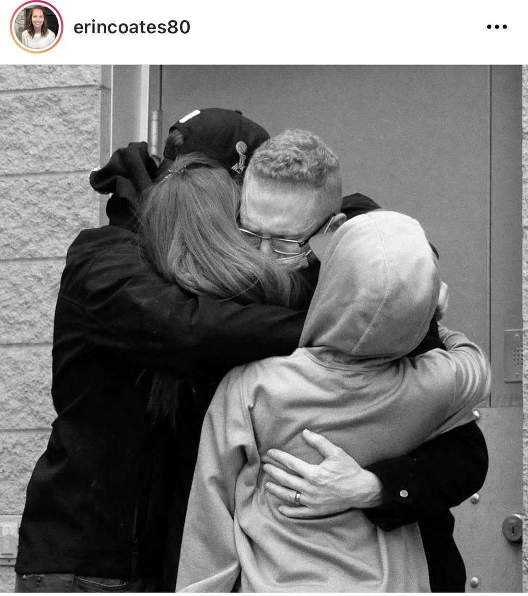 LaurenJDyck's tweet photo. Love this picture! #FreeJamesCoates! https://t.co/6MJxZN7ZBV