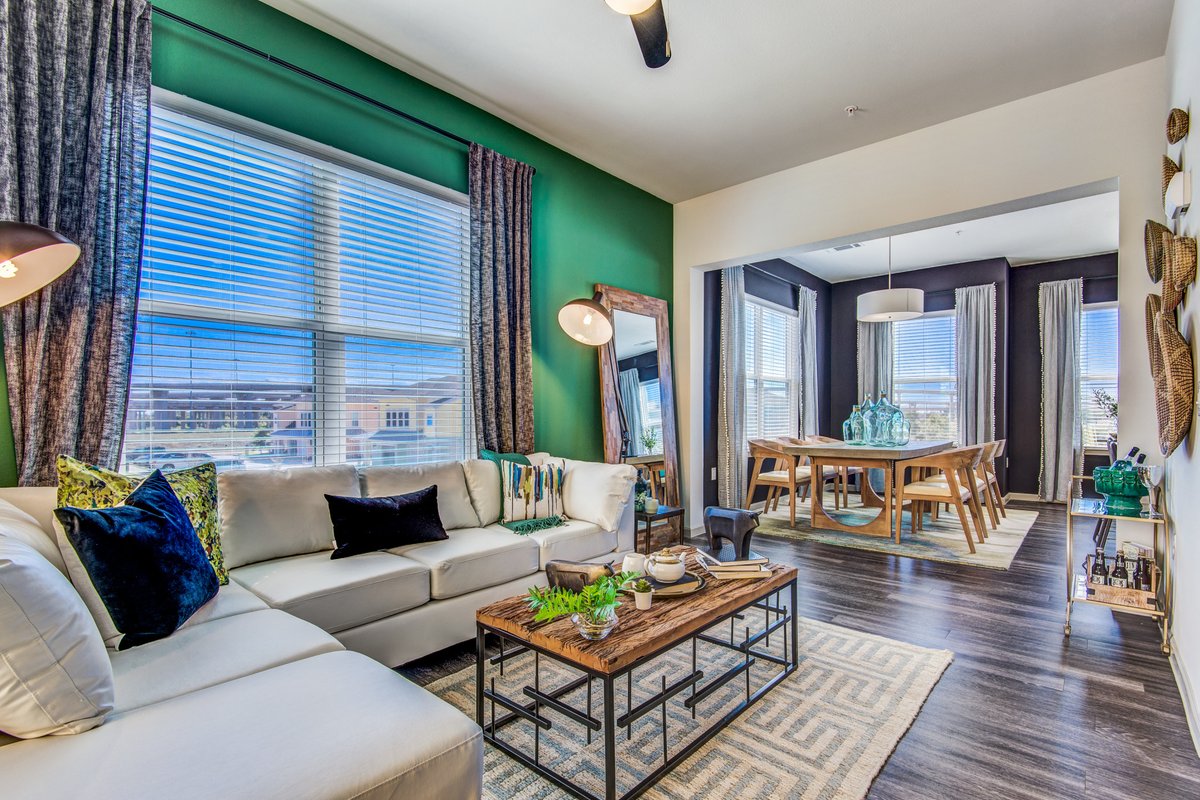 Hebron121's tweet photo. If you aren't living at Hebron 121 Station, you aren't living your best life! Stop by for your personalized tour today! #Hebron121Station #LivingYourBestLifeAtHebron #BestFloorplansAround #ResortLivingAtHebron https://t.co/3SG64KjTTn