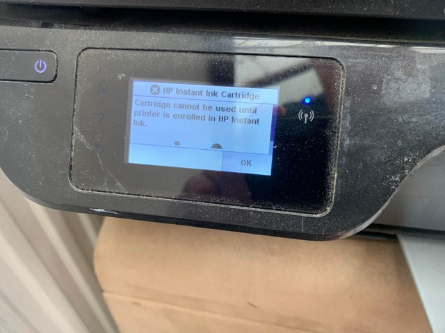 'I cancelled our printer subscription and it blocked me from using the rest of the ink in the cartridge'  reddit.com/r/assholedesig…