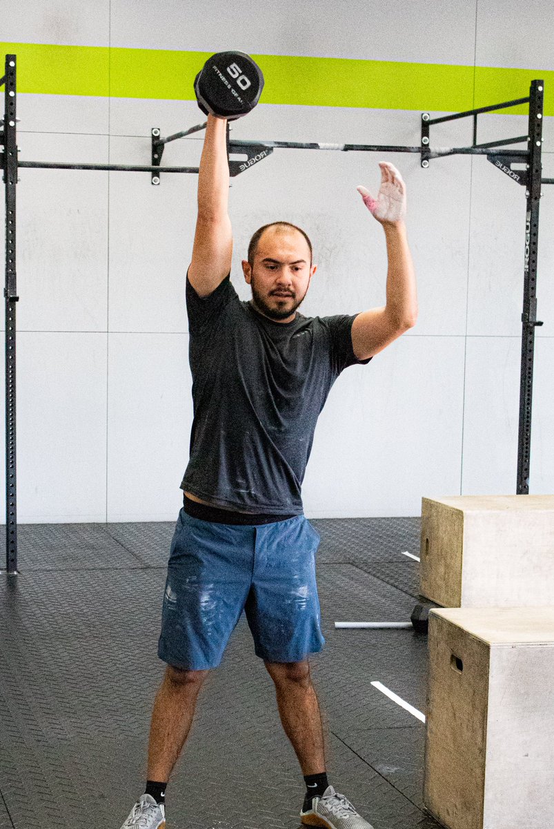 chrisvsilva's tweet photo. I def was not smiling after #21point2 ๐๐ซ๐ฅต
#InTheOpen #Crossfit #CrossfitOpen #OutInTheOpen https://t.co/PndTpegWyB