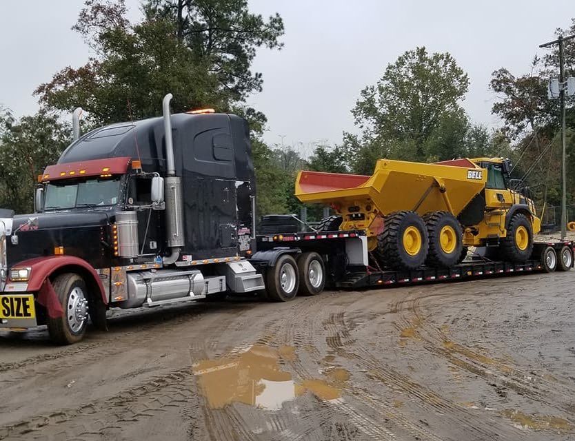 projectfreight_'s tweet photo. Dump truck day? #heavyhaul #trucking #lowboy #oversize #wideload #flatbed #lowbed #heavylift #crane #projectcargo #highwideheavy #noswift #rigging #multiaxle #polecar #owneroperator #lastofthecowboys #transport #projectfreight #freight https://t.co/2Upo8D8cI0