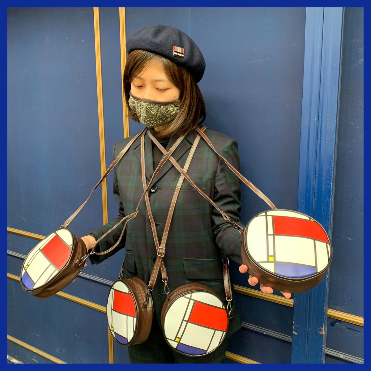 fabchic_oosu's tweet photo. 春だやっぱりモンドリアン🎨本日可愛いモンドリアンポシェット通称モンポシェ追加入荷しました。🎨お気軽楽しくコンポジション🎨やはりやはり持ち運びpop art🎨
¥5800
+消費税
#fabchic_osu
#大須
#大須古着
#mods
#modet
#モンドリアン
#60sfashion
#コンポジション https://t.co/6CXvVMBnpj