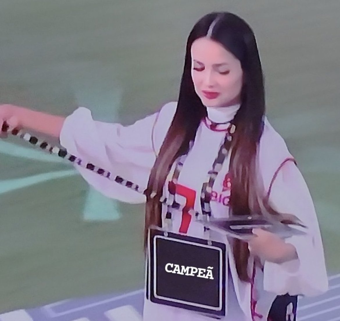 Essa e a verdadeira plaquinha que a Juliette merece !