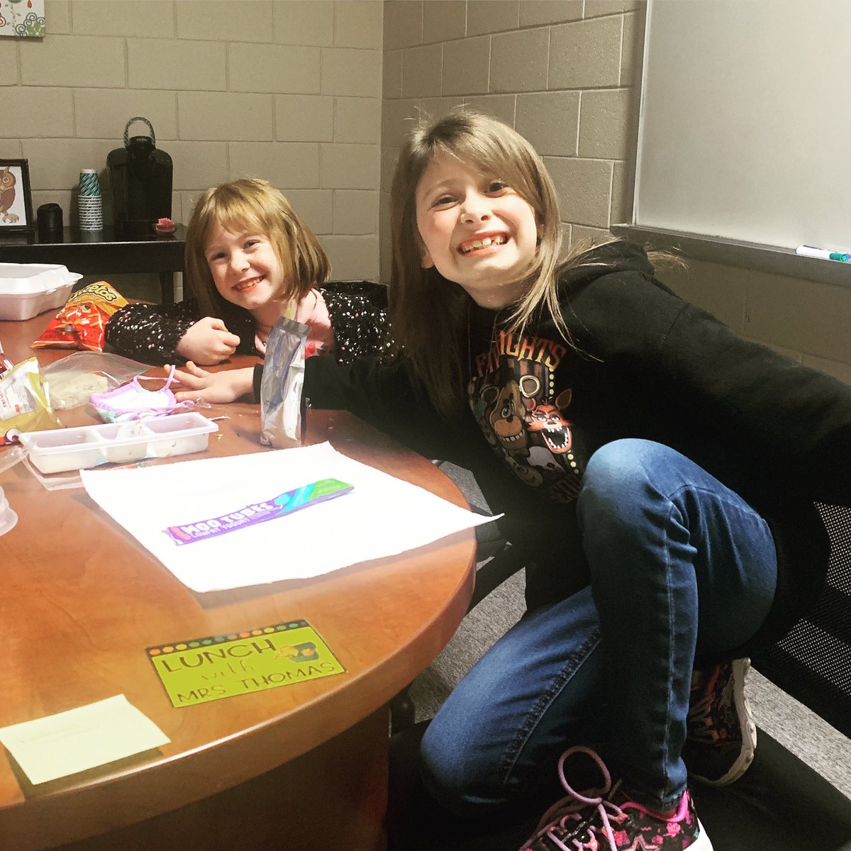 MrsThomasUES's tweet photo. These two Owls enjoyed “Lunch with Mrs. Thomas” today! Cora cashed in her tickets and was able to choose a friend and she invited Morgan to join her! It always makes my day! 🎉❤️😊🦉#pbis #schoolcounselorlife https://t.co/Bzg4ueu25M