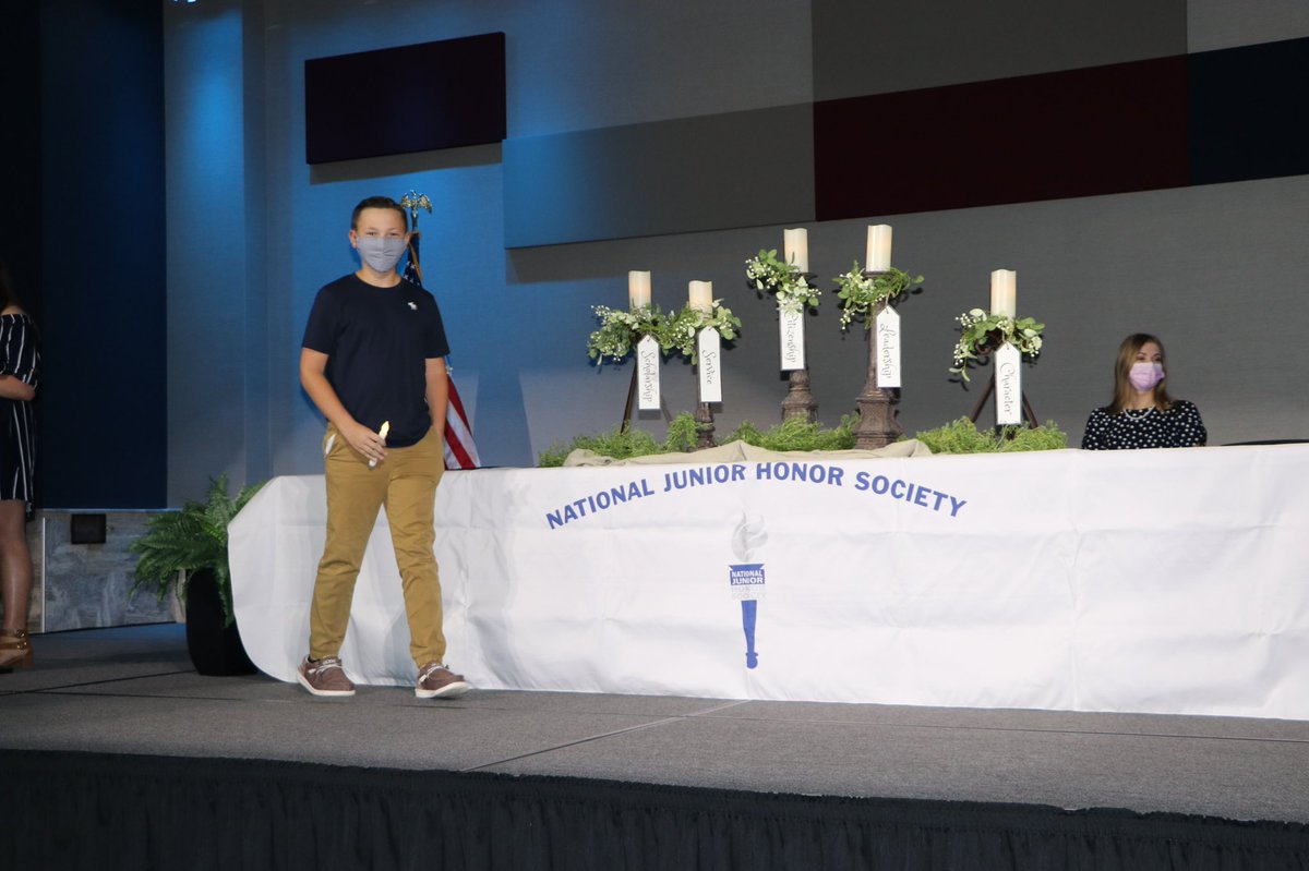 Lori Droemer tweet media