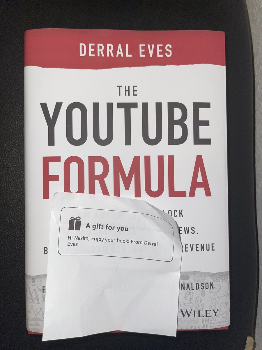NasimScream's tweet photo. just got this, @derraleves. can’t wait to read it! https://t.co/13tD8jAuZt