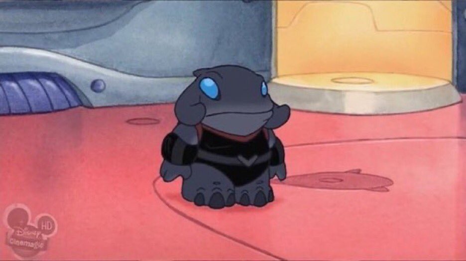 crisss_dem's tweet image. *Panchito viendo como se burlan de su campera*