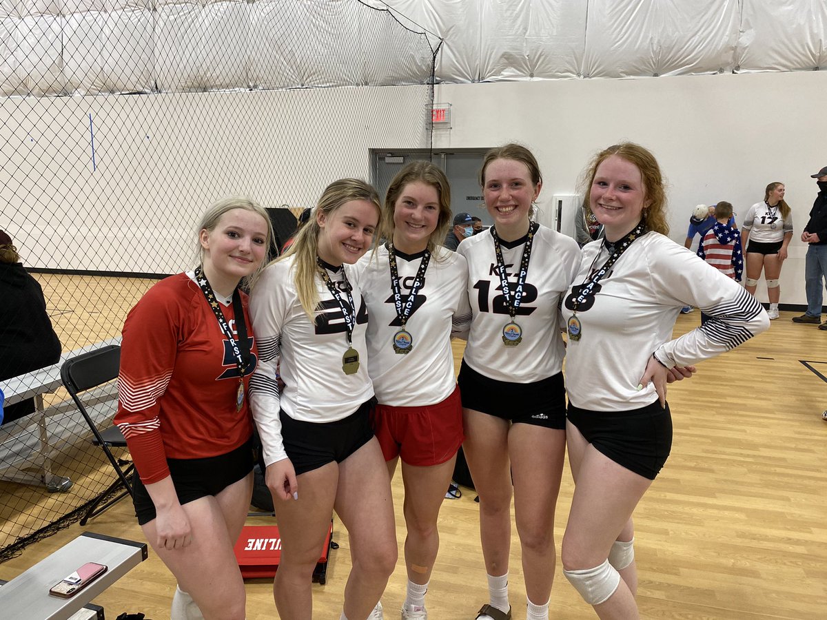 Our back row is so amazing I love ❤️ them so much. They worked so hard this weekend. Best back row ever!