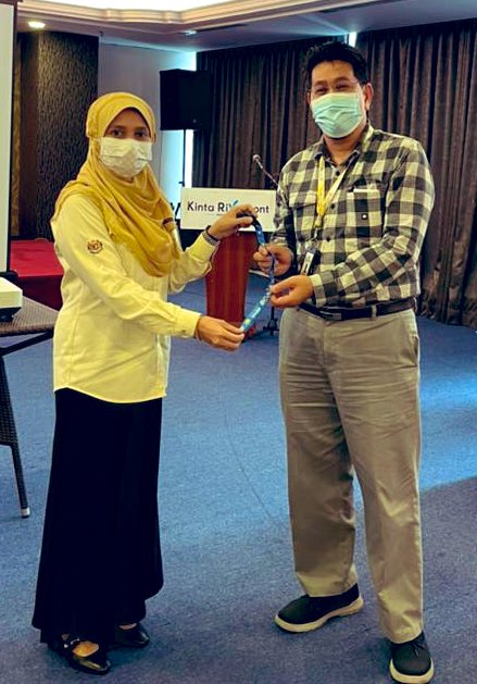 Sesi Kahoot pada hari kedua. Tahniah kepada para pemenang! 
Juara - Hj Ismail bin Mahmud
Kedua - Puan Masitah binti Tahir
Ketiga - En Zawawi bin Mohd Ali
<a href="/JKR_HilirPerak/">JKR Hilir Perak</a> 
<a href="/jkrmanjung/">JKR Manjung</a> 
<a href="/JKRPERAK/">JKR PERAK</a>