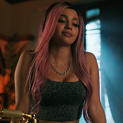 Hoje é o aniversário da patroaa, happy birthday Vanessa Morgan 