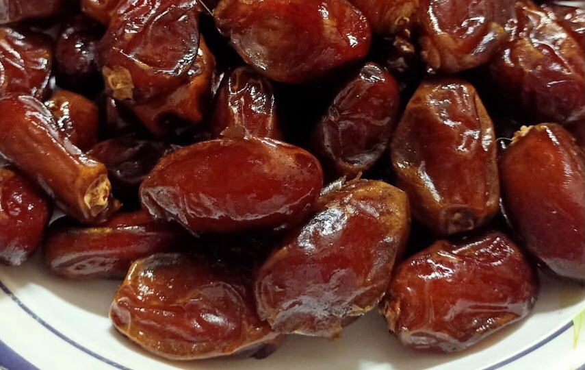 aseeldates's tweet photo. When it comes to quality, we deliver beyond the expectations of our customers.
#aseeldates #organicdates #pitteddates #pakistani #dates #khajoor #pakistan #khairpurdates #khairpurkhajoor #khairpur #sindh https://t.co/MCMeu98ZFL