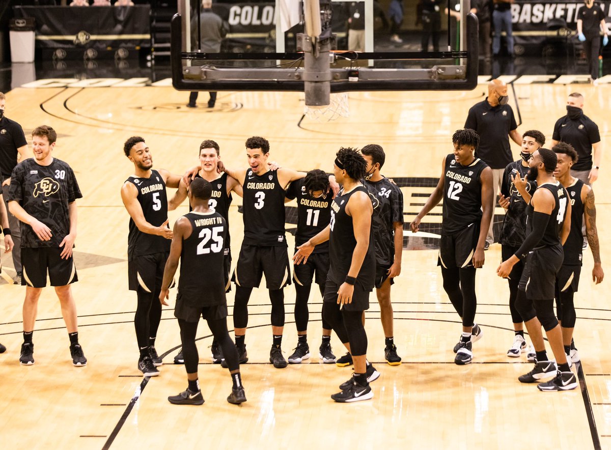 DshawnSchwartz5's tweet photo. Man I can’t believe it. I’ve had so much fun and made so many memories over these 4 years. Everybody who’s been a part of the journey I love y’all and I’m so grateful and thankful to be in the position I’m in today. 4ever a buff. SKO 🤍🤚🏽 https://t.co/yfL5RUHeqd