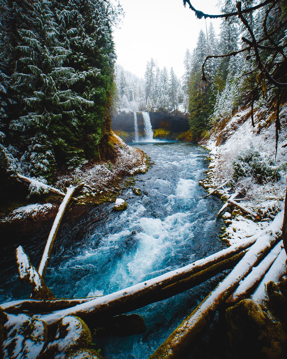 jguzmannnn's tweet photo. Last bits of winter in Central Oregon https://t.co/m2gEdv8NVr