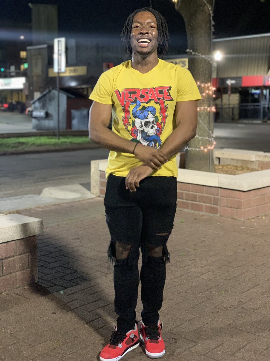 CJ 🖤 (@cjakharoh) on Twitter photo 