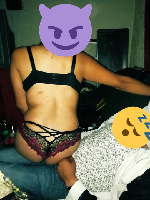 Pues el cuerpo se cansa .. me quede dormido 😂😂😂 pero no dejan https://t.co/fqaT6iYCRs<a href="/tag/culos"class="tags"><span>#culos</span></a>