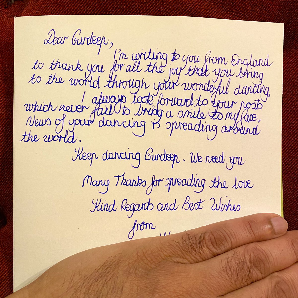 GurdeepPandher's tweet image. I received this beautifully handwritten card with a graceful art on it all the way from a village in Oxfordshire, England. Thank you, dear people in England, for sending such warmth ❤️🙏🏽