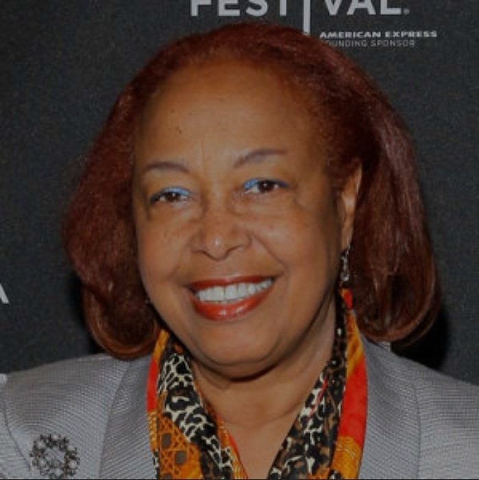 As we celebrate Women's History Month we highlight Dr. Patricia Bath. Patricia Bath was the first African American to complete a residency in ophthalmology and the first African American female doctor to receive a medical patent. 
youtube.com/watch?v=8lShl0…