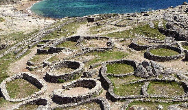 galizaCIG's tweet photo. Admitido a trámite o recurso contra Cultura por externalizar traballos de #arqueoloxía.
Desde 2018 a consellaría realizou sete encomendas de xestión a TRAGSATEC, no canto de contratar o persoal arqueólogo necesario na Xunta de Galiza
 https://t.co/1NA4ByiIJR https://t.co/84BgPOG5ys