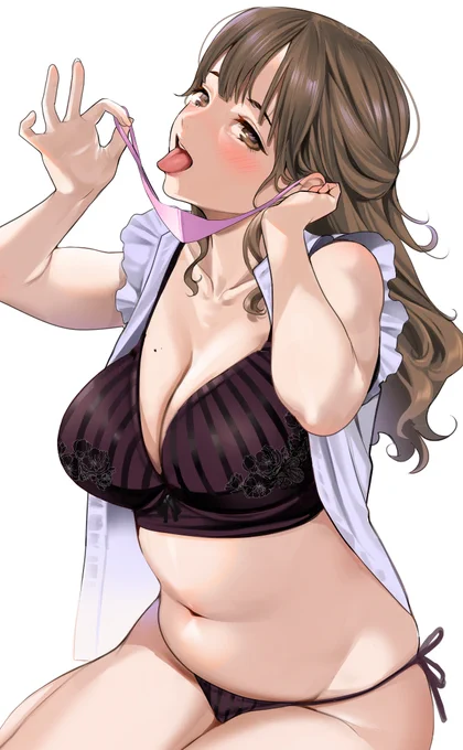 おっぱい大きめの方は肩回りのお肉もちょっと多めについてる気がする 