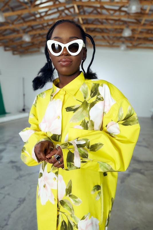EmileCeder's tweet photo. En exclusivité pour L'Officiel, la star des réseaux sociaux #Elsa Majimbo révèle le contexte de sa collaboration avec #Valentino autour de la création d'un livre unique pour adultes et enfants. #fashion 
https://t.co/P2caqB6LKG https://t.co/7y37eYa4Zz