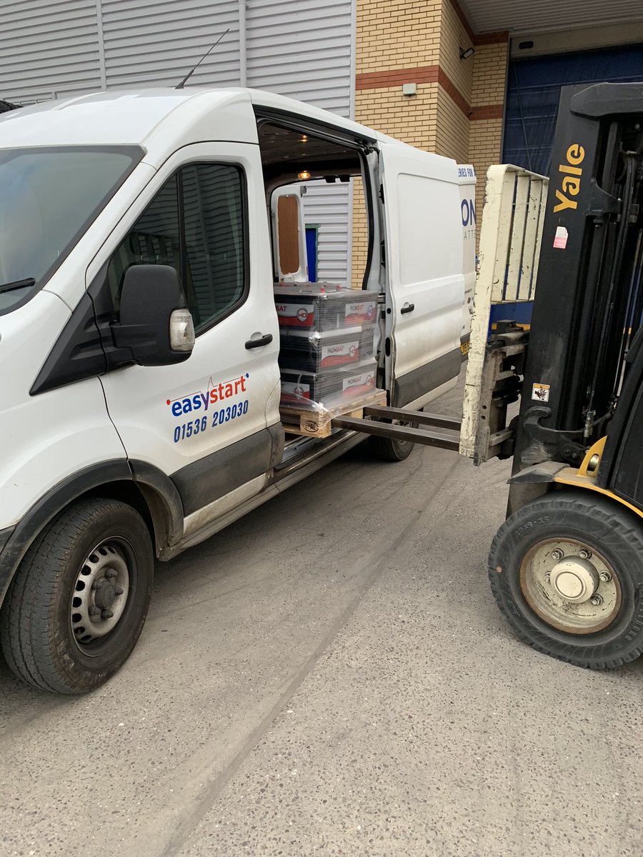 Easystartuk's tweet photo. 4pm yesterday afternoon, we received a call from a customer who was stuck, having run out of batteries they were in desperate need of. So at 6.45am this morning their production facility was back up and running. Powered by Monbat, supplied by Easystart. #familybusiness #batteries https://t.co/RzMAzd8DRt