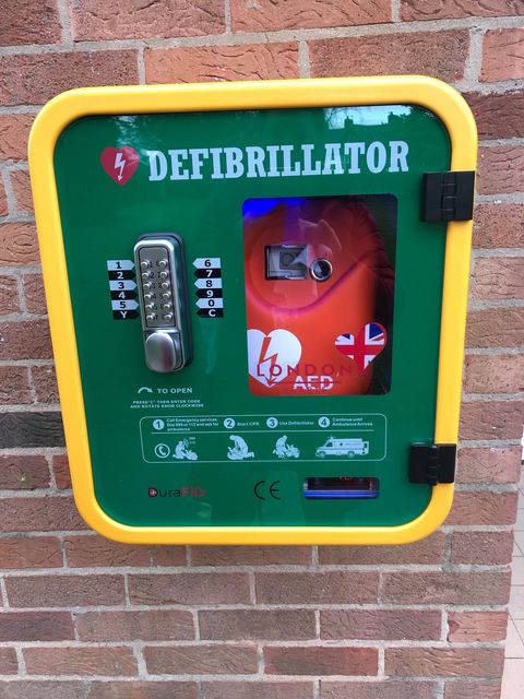 Pleased to see Middleton St George Community Centre now has their defibrillator available for the community to use ❤️ Huge thank you to everyone who helped fundraise! Thank you also to the Parish Council and MSG Cricket Club for their donations ❤️ londonhearts.org/apply-online