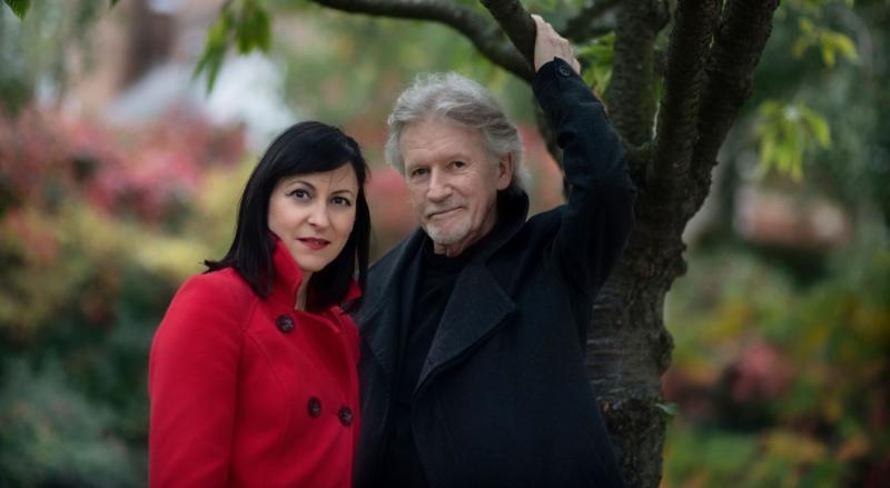 ‘Portraying beauty, dignity and hope - and love, joy and sadness - in song’ Vocalist-lyricist @GeorgiaMancio talks about the genesis of new album #QuietIstheStar and songwriting with <a href="/AlanBroadbent/">Alan Broadbent</a> - interview with <a href="/SebScotney/">Sebastian Scotney</a> theartsdesk.com/new-music/10-q…