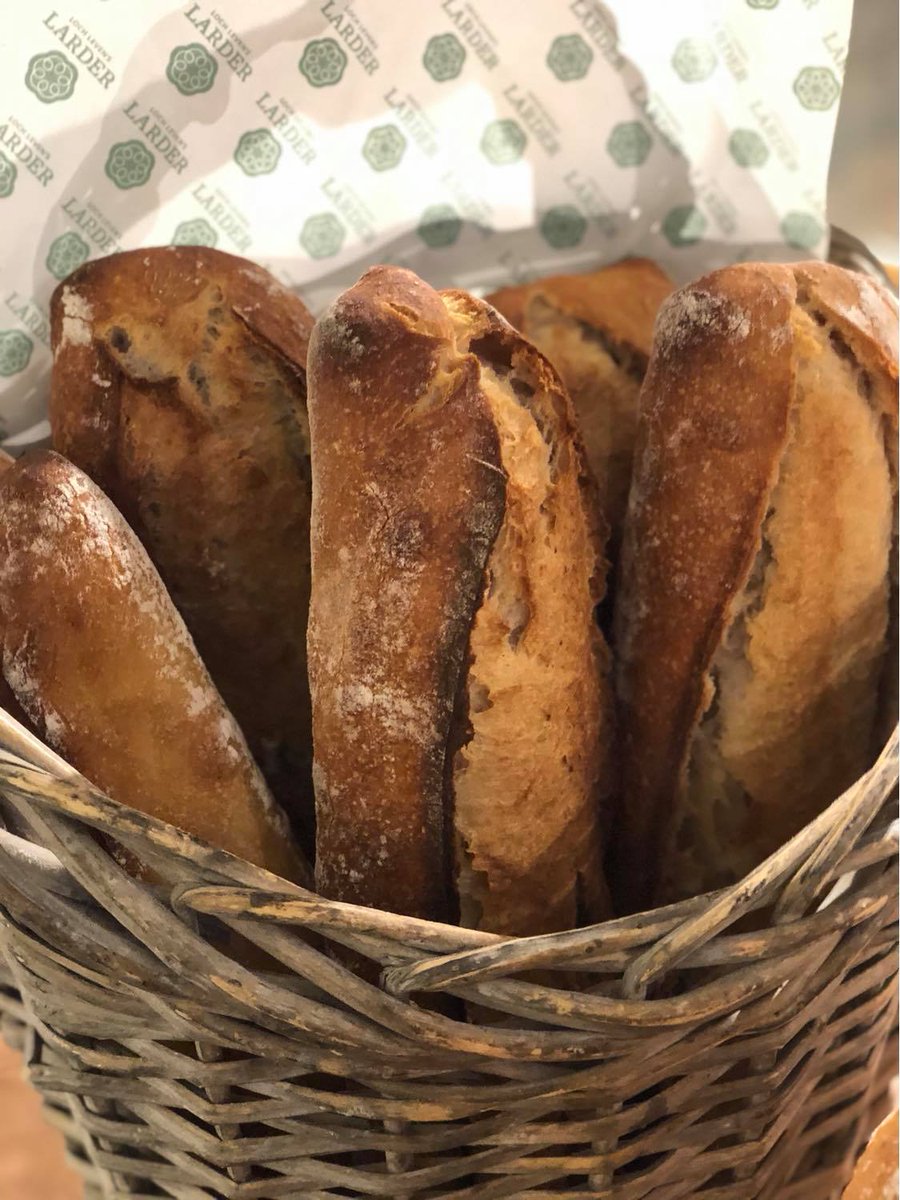LochLevenLarder's tweet photo. Freshly out of our ovens and smelling incredible, we have:

Granary loaf
Sourdough loaf
White loaf
Classic French baguettes
Croissants
Scones (plain and fruit)

All available daily in store or order in our online shop

#lochleven #sourdough #freshbread #bakeddaily #shoplocal https://t.co/rq22xq8AlS