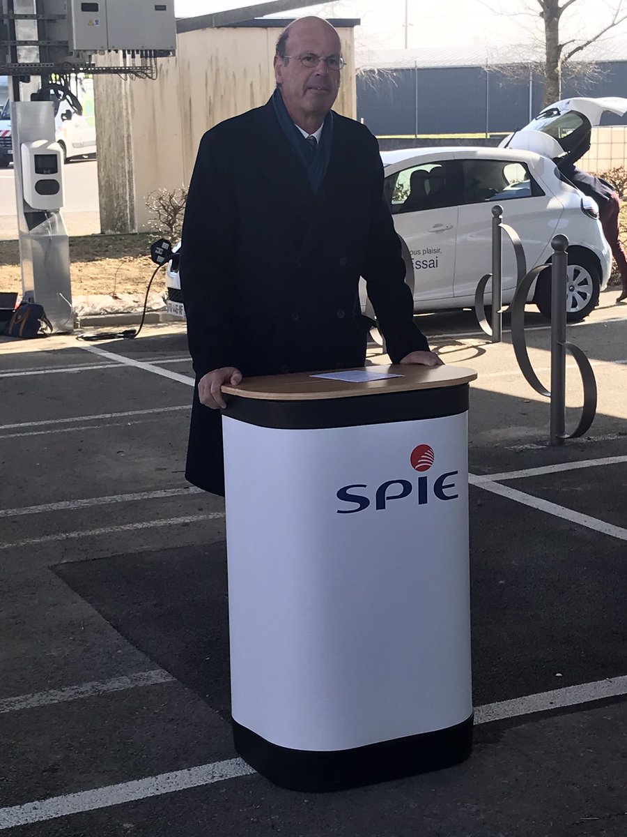 BdT_Bretagne's tweet photo. Signature du partenariat avec See You Sun et Demeter dans le cadre de la visite d’une opération d’ombrieres photovoltaïques en présence de M. Eric Lombard Directeur général de la Caisse des Dépôts #spie #banquedesterr #SeeYouSun https://t.co/ehI0SLtDDY