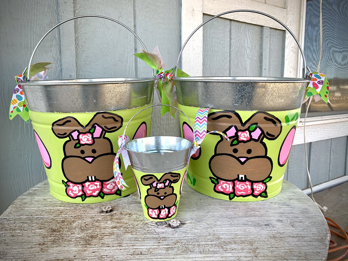 raeleecapry's tweet photo. If you missed the order for Eater Pails you definitely missed out! I will be making some starting in early September for Halloween. Be sure to order your baby/babies one πππ£
#RaeleesWoodCrafts #easterbuckets https://t.co/V3lBR8DXQE