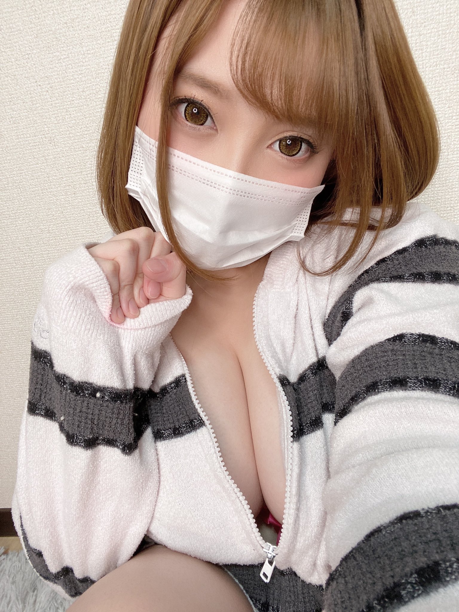 ポカポカしてて眠たくなるぅ(⊃ωｰ`).｡oOｱﾜｱﾜ https://t.co/Dnmj63dIi8