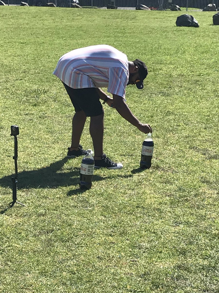 Gifting language experiences for our learners. How fun watching our teachers <a href="/missweir2017/">Sammy Weir</a> <a href="/GCadelis/">Gershon Cadelis</a> having a blast during Science #explosion #reaction #suspense #prediction in the learning process <a href="/StonefieldsSch/">Stonefields School</a>