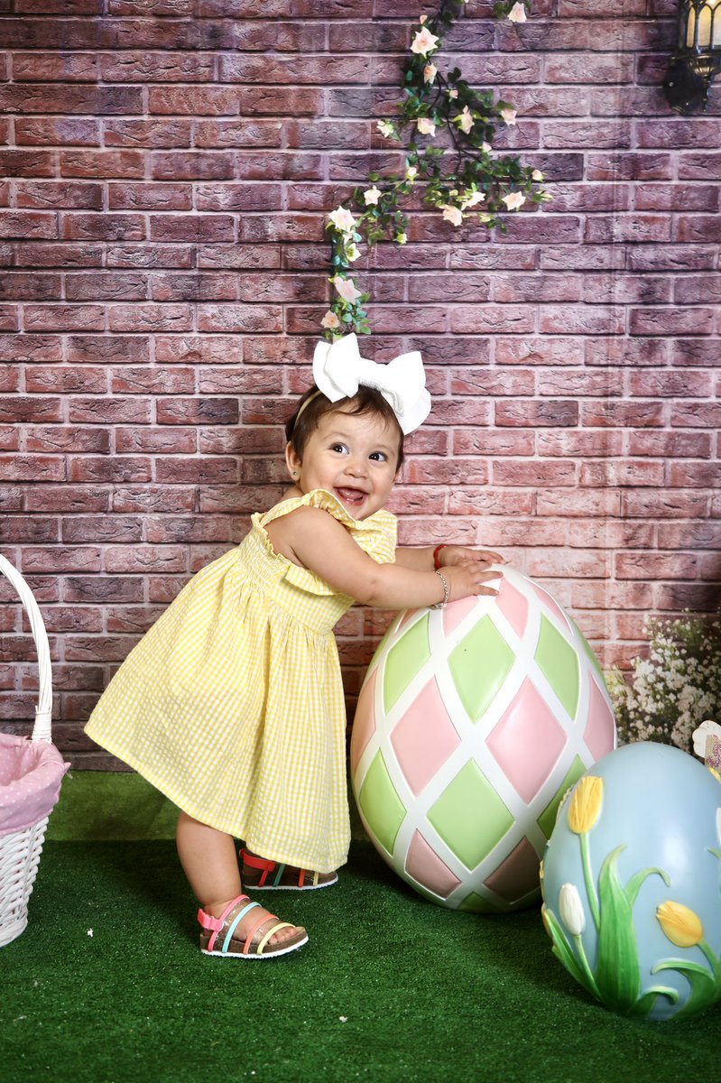imagesbymomo's tweet image. My heart melted when I work with these cuties. It is NOT easy 🥸#Easter2021 #easterminisession #htx #htxphotographer