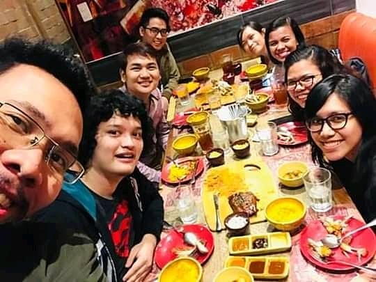 irahshaneoln's tweet photo. When kaya ulet? ๐ Miss y'all! ๐ Cheers to our 12 years of friendship and beyond pa. ๐ #SinceHighSchool #MariSciPeeps #GS ๐ค https://t.co/gJ9m2tlc5t