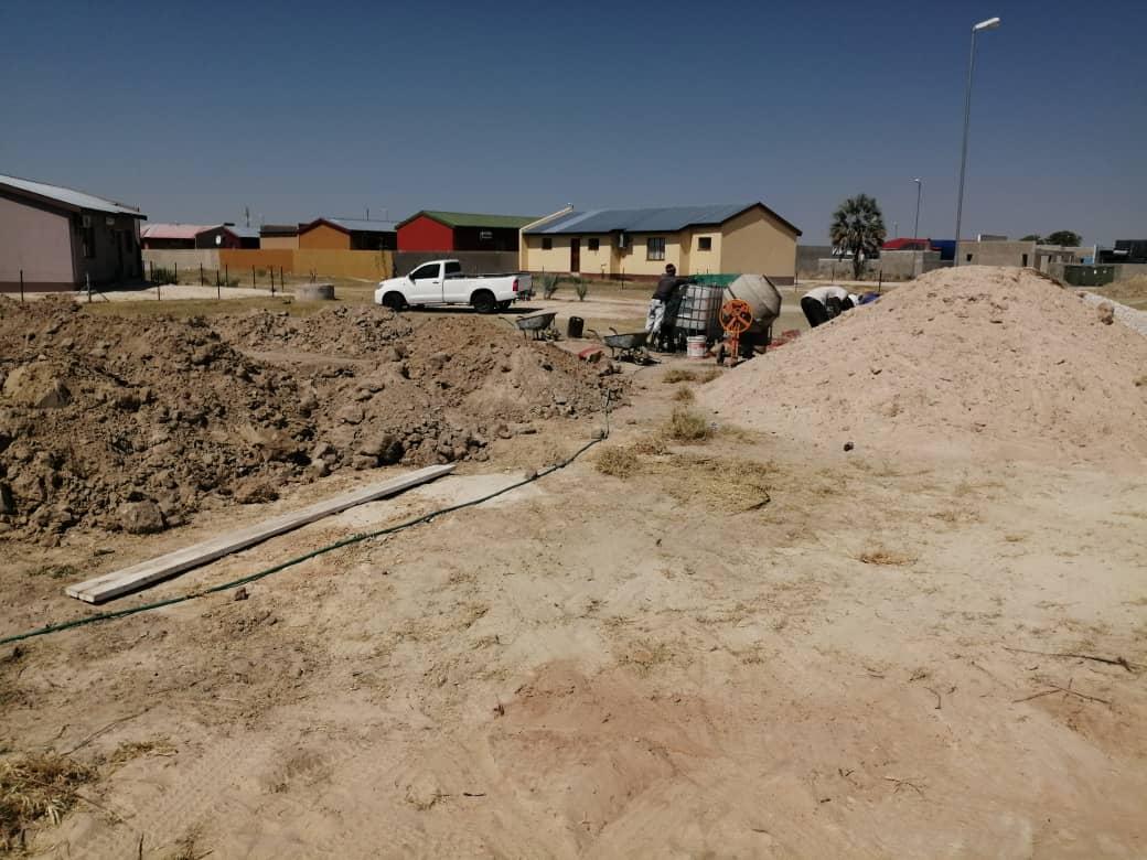 750Construction's tweet photo. Day 1.
Okahao.
Any place on earth that can hold a building.

@750Construction. https://t.co/O2hKD7E1ry