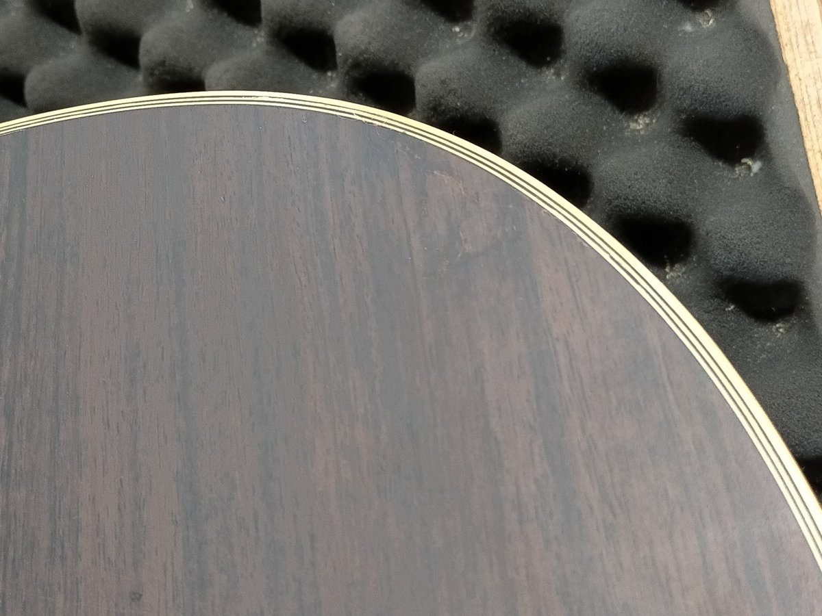 繕 Guitars つくろい ギター 合板突板の補修例 単板とは色々違います ギターリペア ギター Guitars