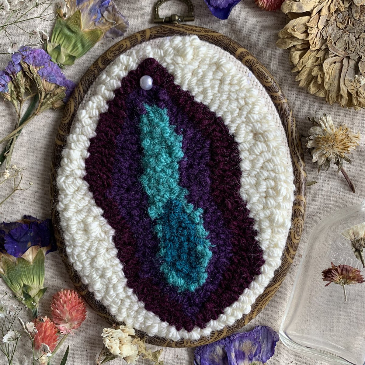 fernandfayethds's tweet photo. Let’s get them sold! My last ready to ship pieces ✨ https://t.co/2nx1prrjJ5