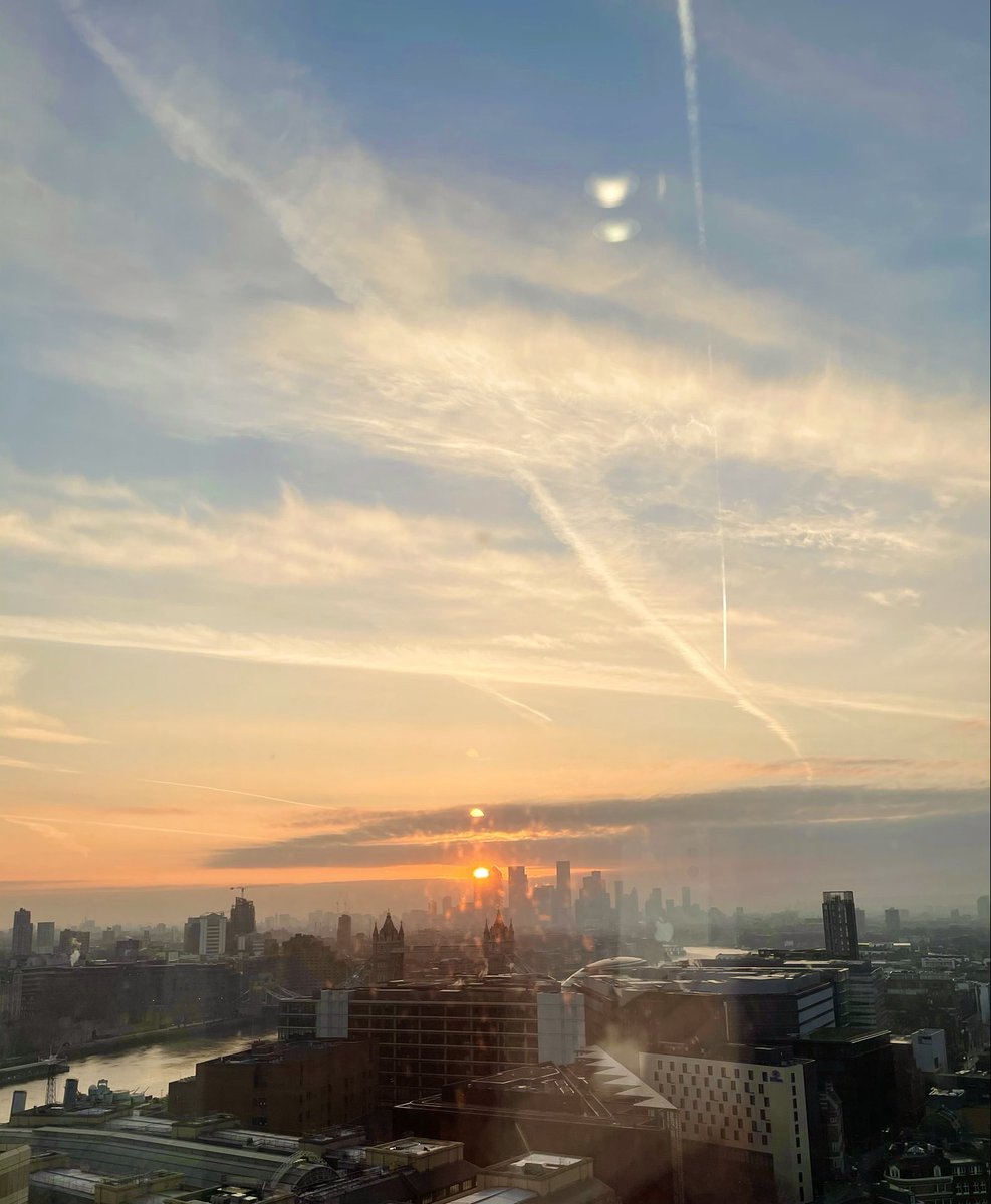 JuliaHB1's tweet image. Morning, folks. Three weeks to flatten the curve! #HappyLockdownAnniversary from ⁦@talkRADIO⁩ towers