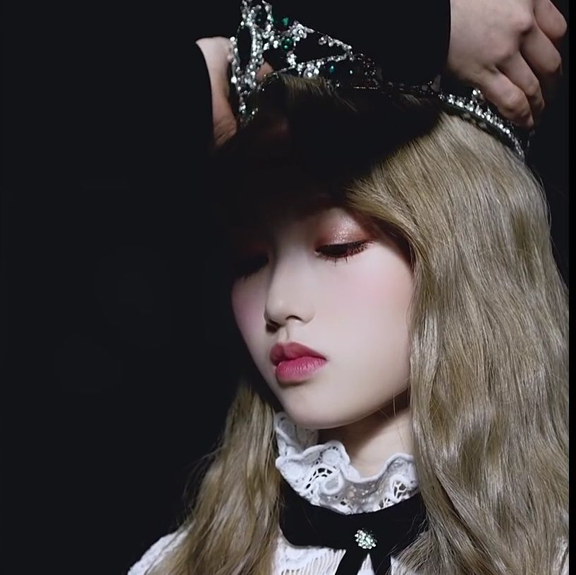 addicterss's tweet photo. ⠀ ⠀ ⠀ ⠀ ꗃ ⠀ 𝗶𝗰𝗼𝗻⠀ ⠀ ⋈. . .  ⠀﹆ ⠀! 

escolha um icon da fav escolhida. apenas icons com conceito ELEGANTE. caso tenha dúvidas se baseie nos icons dos adms ou peça ajuda para os mesmos durante os prints. 

ICONS DOS ADMS: https://t.co/2vs4xkNAEa