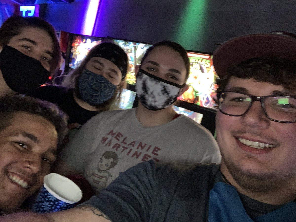 Emily Bryant 💛 tweet media