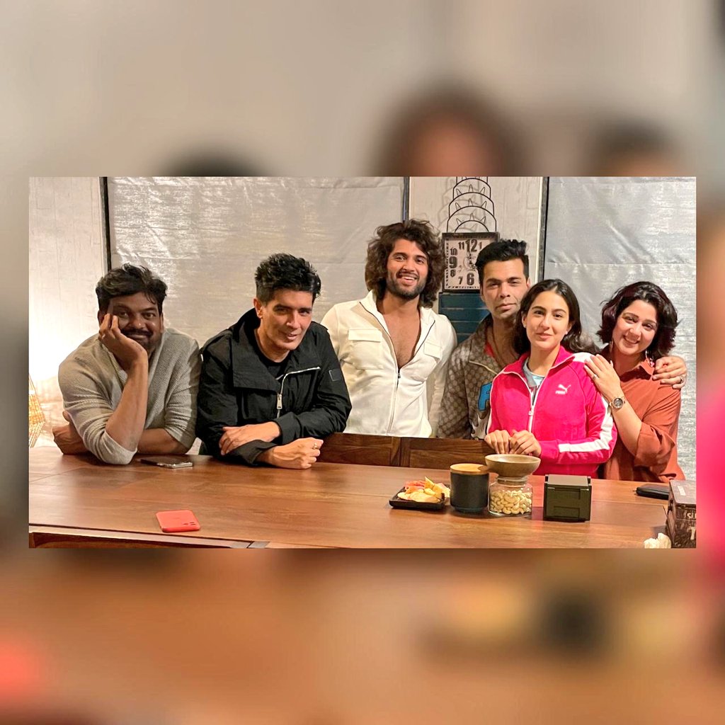 TamilCinemaUpt's tweet photo. The Joyful Vibes of Team #LIGER ๐ฆ๐๐ฏ ๐
@TheDeverakonda @Charmmeofficial @karanjohar #SaraAliKhan @ManishMalhotra #purijagannadh
@PuriConnects @DoneChannel1 #ADDAA #Mumbai #PC https://t.co/SpM0zlYQVp