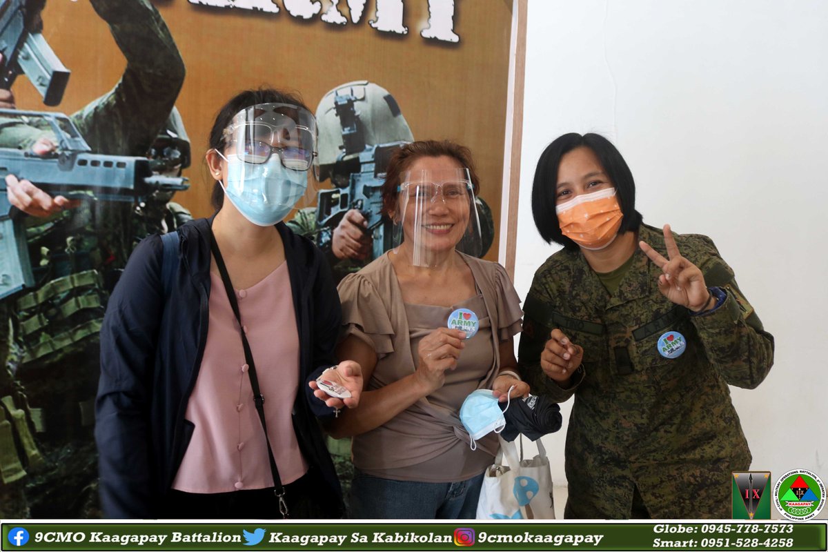 In line with the 124th Philippine Army Anniversary, the Kaagapay Troopers distributed free customized logo pins to the shoppers in SM City Mall of Legazpi on March 21, 2020.  

facebook.com/9kaagapay/phot…

#124thPhilippineArmyAnniversary
#ILoveArmy
#ISupport9IDPA
#ILoveArmyInBicol