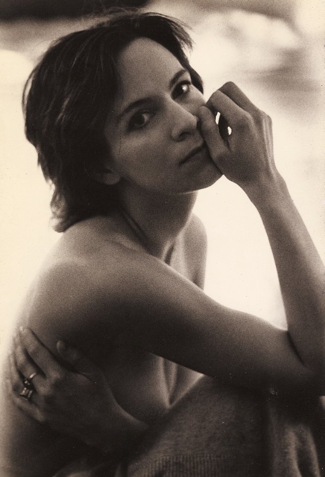 Happy 64th Birthday to 
AMANDA PLUMMER 