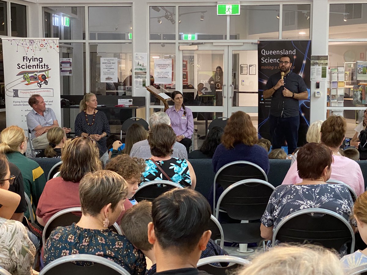 CNZdenek's tweet photo. Packed house last night! 165 people attended our main #FlyingScientist event in Emerald w/ QLD’s Chief Scientist @HugePossum. Very proud to panel with amazing scientists @HugePossum, @AkMilroy, & @sabasinai! And a super pleasure chatting w/ locals re #STEM! https://t.co/xIy0mMvb1v