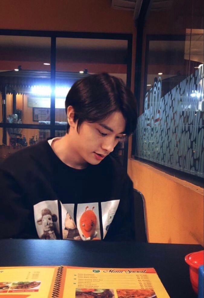 jaehoonx's tweet photo. 𝑫𝒆𝒂𝒓 𝑻𝒐𝒎𝒐𝒓𝒓𝒐𝒘 

‧₊˚  A Jake x Reader AU

Jake and Naya just started to have their little love story which turned out to be almost perfect. Almost. But not quite. 

“Sometimes against all odds, against all logic, we still hope.” https://t.co/5K05J02RNl