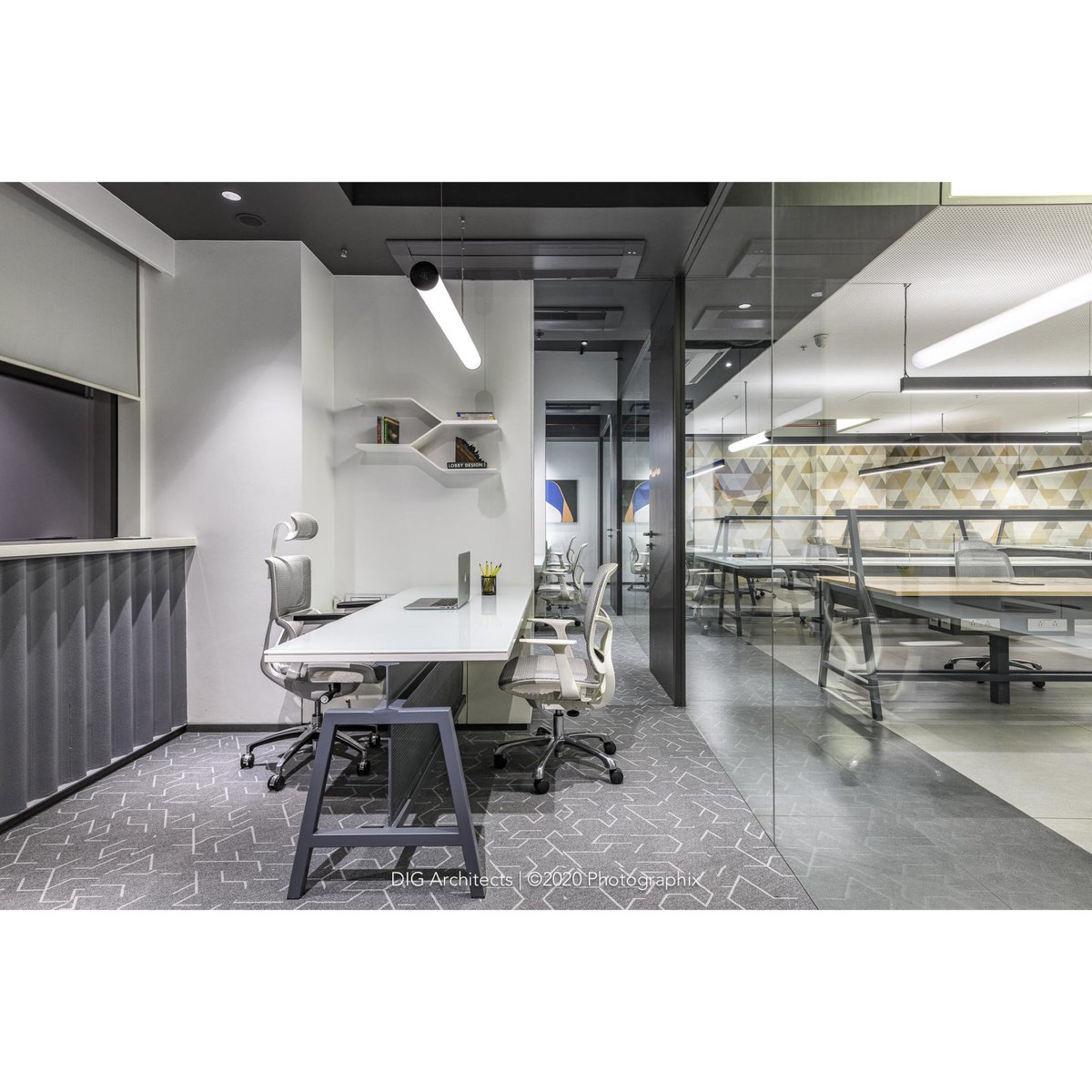 ArchitectsDig's tweet photo. The Open Space office narrative revolves around organisational strategies, materiality and how these ideas shape the smallest of aspects.

#DIGDesignStudio #DIGArchitects #officedesign #LuxuryHomeDesign #DesignSolutions #InsideOutside https://t.co/ntIz0wBHij