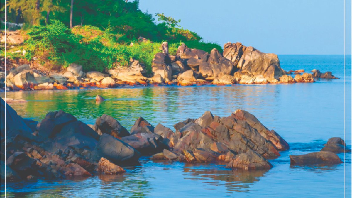 Travel_Scoot's tweet photo. 4 Best Place to visit in Goa Tour.
.
1. Palolem Beach
2. Dudhsagar falls
3. Grande island
4.Thalassa Restaurant
.
.
#palolembeach #palolem #goadiaries #goatourism #goabeaches #dudhsagarfalls #goavibes #incredibleindia #goaindia #goatravel #beautifulgoa #instagood #travel_scoot https://t.co/kKa8c2r1Hg