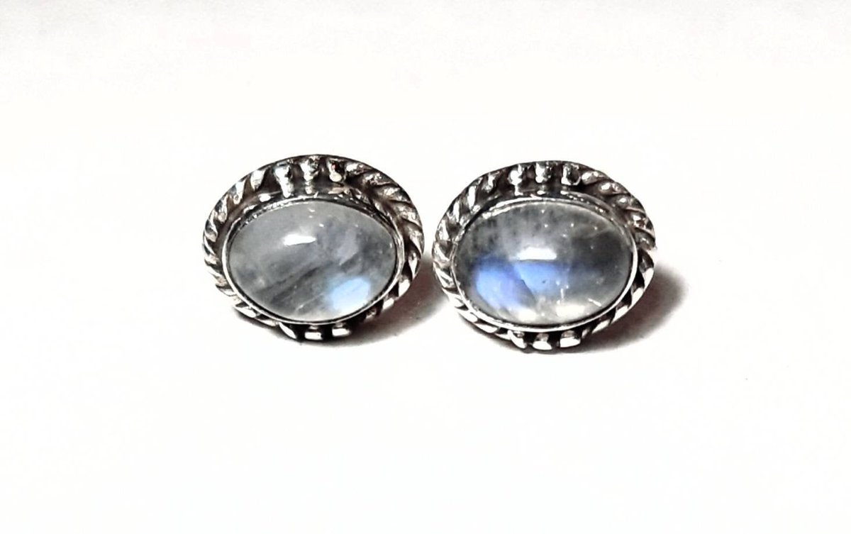 AnnaRecycle's tweet photo. Really love this, from the Etsy shop PlanetEarthHandmade. https://t.co/emFApw1HRk #etsy #sterlingsilverstud #gemstoneearrings #moonstone #moonstonestuds #moonstonecrystals #moonstoneearrings #moonstonegems #sterlingearrings #moonstonejewelry https://t.co/n1uRrb0aYO