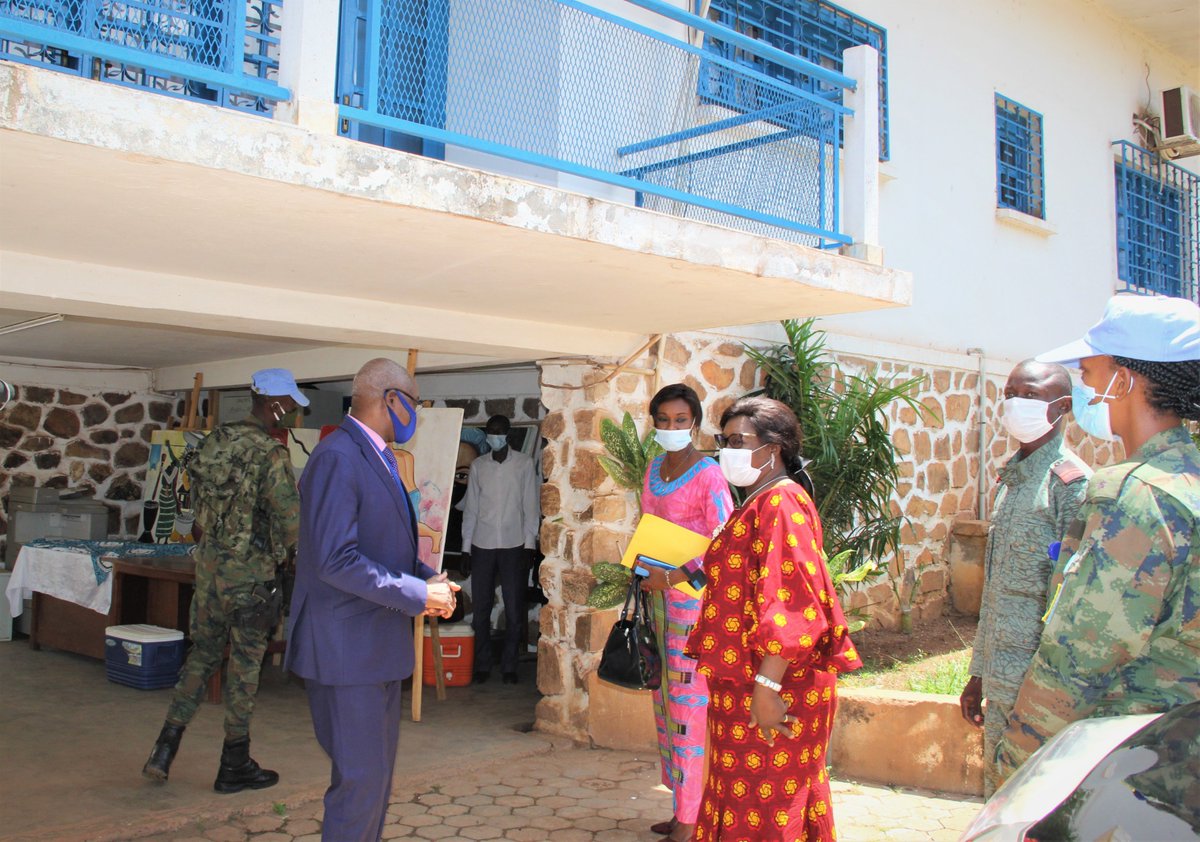 UNFPARCA's tweet photo. #EndFistula : La 1ère Dame de la #Centrafrique, SE Mme Brigitte Touadera vient d'arriver à @UNFPARCA pour prendre part à la table ronde virtuelle sur l'élimination de la fistule obstétricale en Afrique de l'Ouest et du Centre.
#Reprohealth
#ReproRight https://t.co/59UhHc3pZX